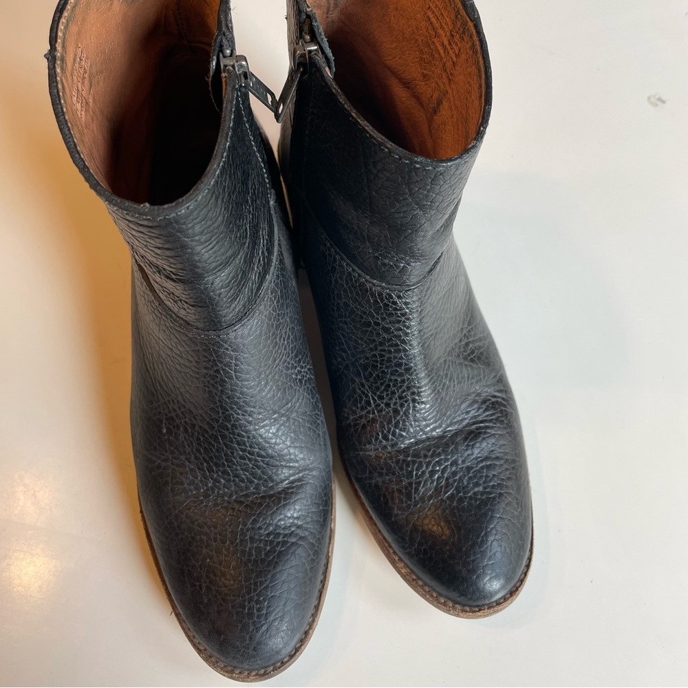 Madewell black leather ankle zip boot